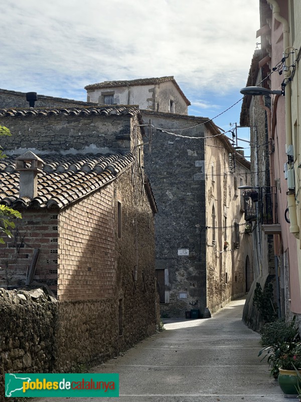 Sant Jordi Desvalls - Can Viladevall. Torratxa (Foto: Albert Esteves, 2025) Sant Jordi Desvalls - Can Viladevall. Torratxa