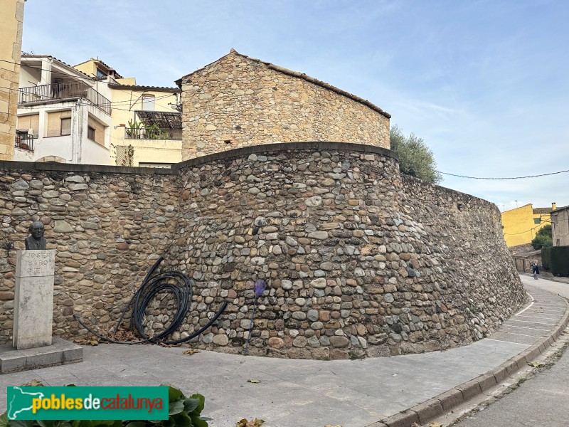Cervià de Ter - Muralla
