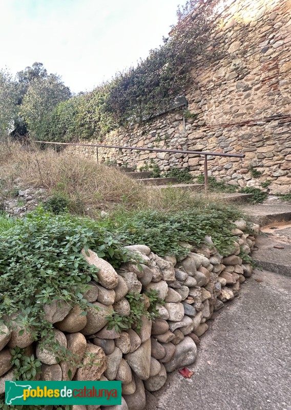 Cervià de Ter - Muralla