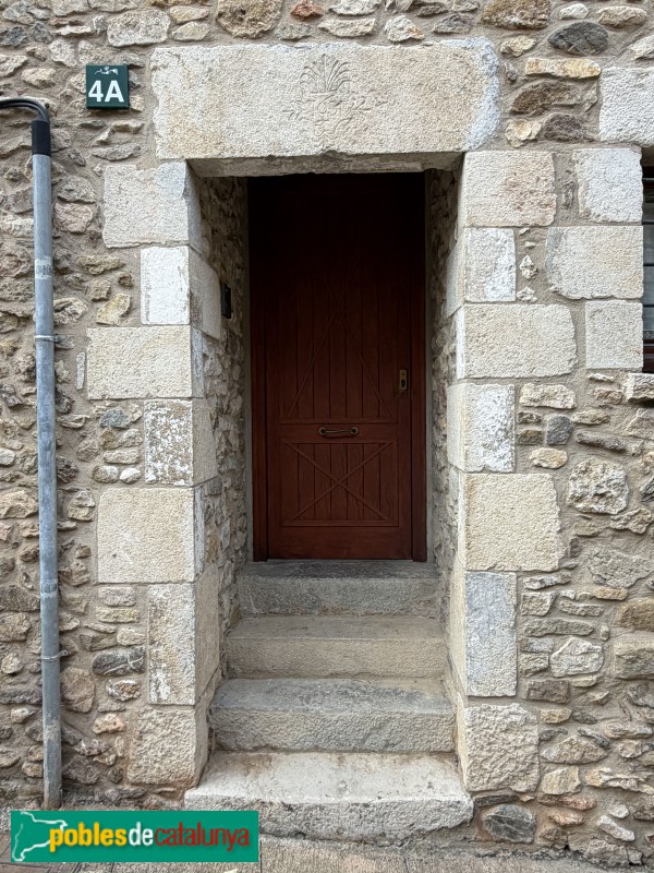 Celrà - Carrer de les Roques