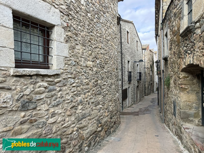 Celrà - Carrer de les Roques