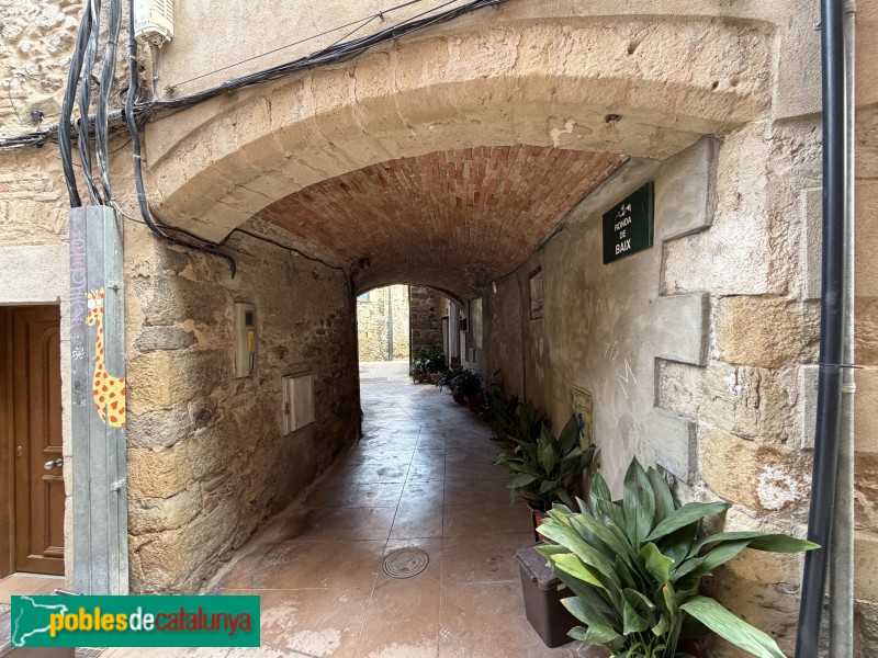 Celrà - Carrer Major. Ronda de Baix (Foto: Albert Esteves, 2025) Celrà - Carrer Major. Ronda de Baix