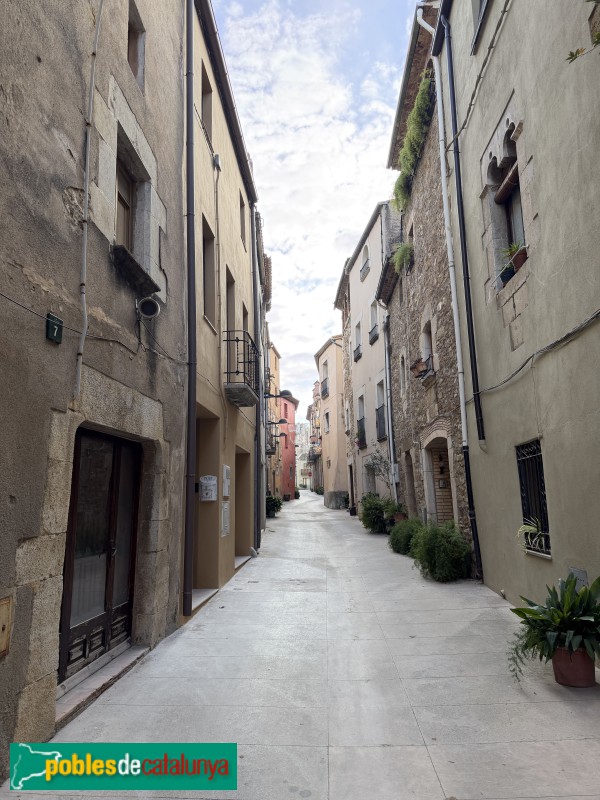 Celrà - Carrer Major (Foto: Albert Esteves, 2025) Celrà - Carrer Major