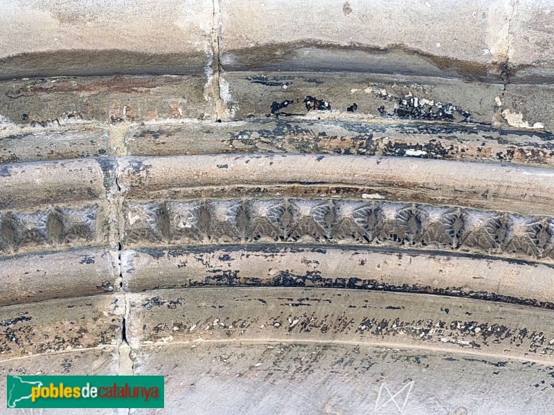 Torrebesses - Església de Sant Salvador. Portada