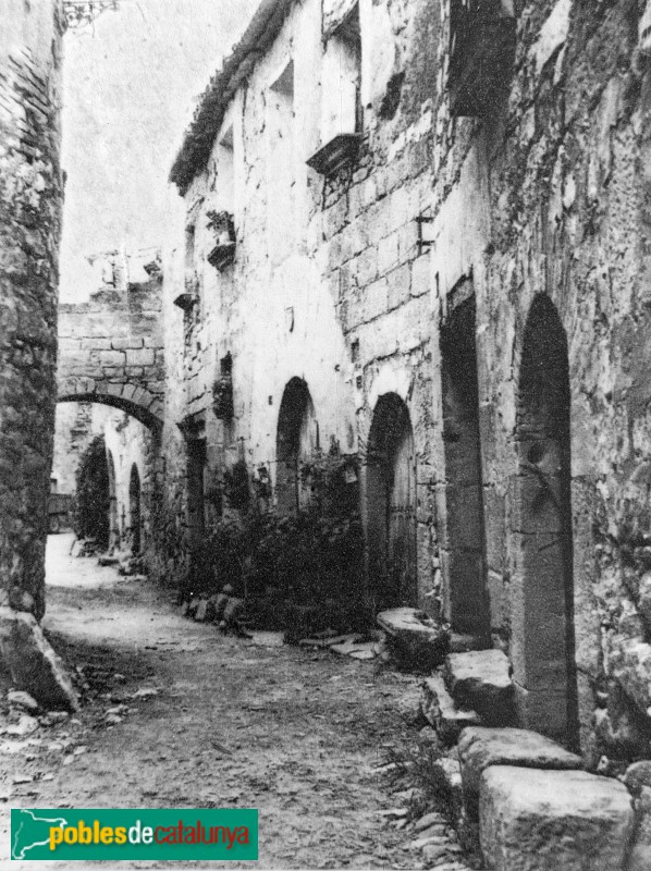 Maials - Porta del castell