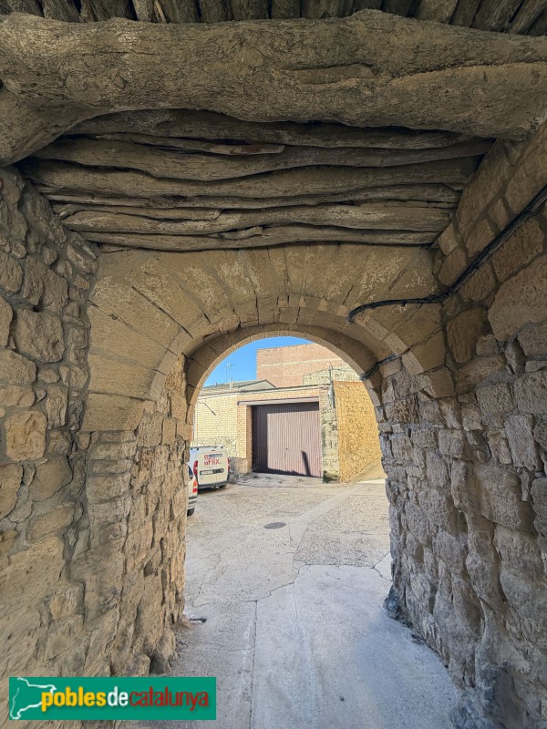 Maials - Portal del Tossalet (Foto: Albert Esteves, 2026) Maials - Portal del Tossalet