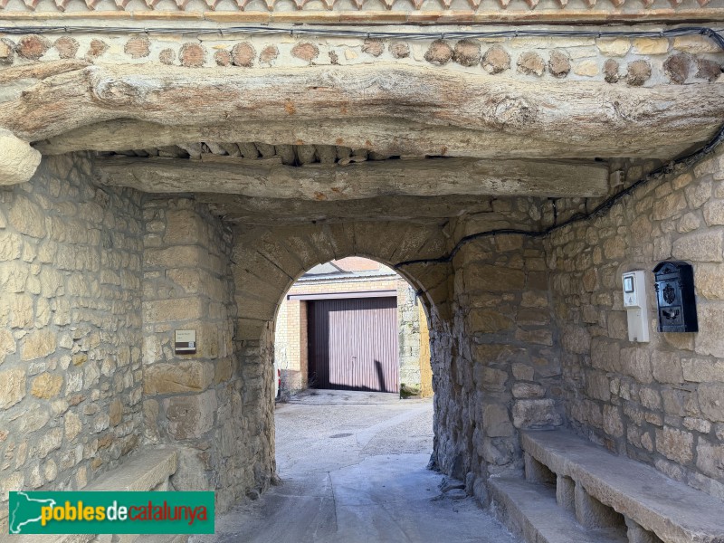 Maials - Portal del Tossalet (Foto: Albert Esteves, 2026) Maials - Portal del Tossalet