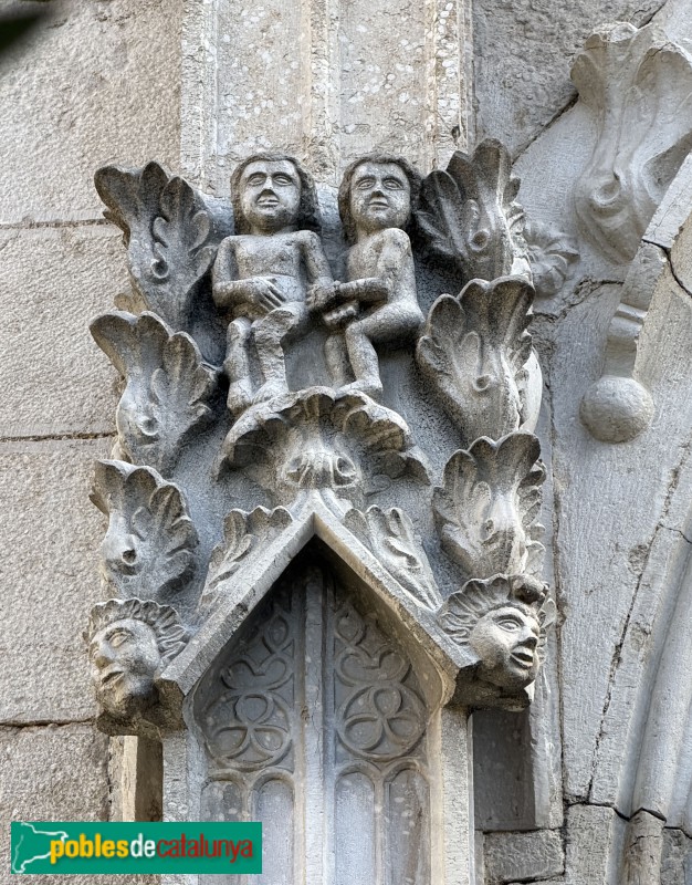 Bordils - Església de Sant Esteve. Portada