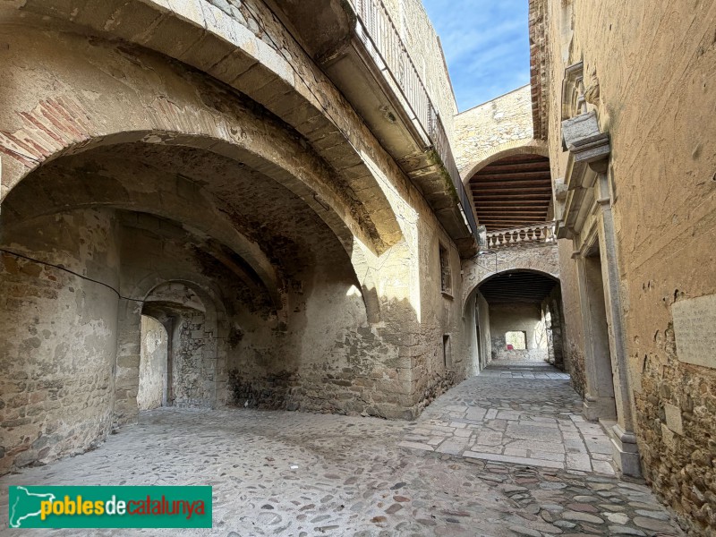 Sant Julià de Ramis - Castell de Medinyà