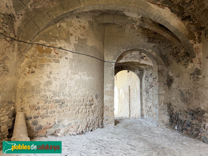 Sant Julià de Ramis - Castell de Medinyà