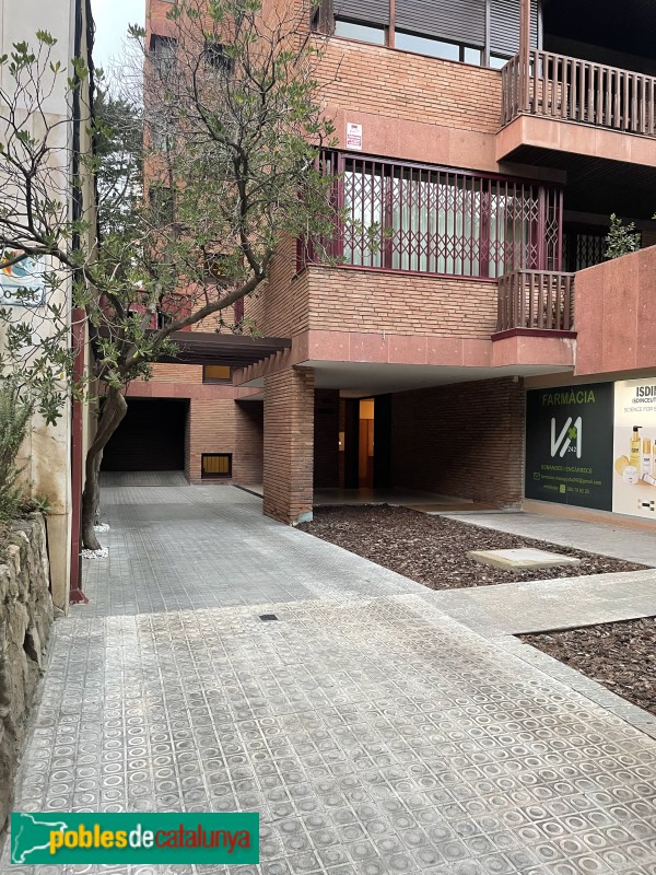 Barcelona - Via Augusta, 242 (Foto: <i>Carlos Fusté</i>, 2026) Barcelona - Via Augusta, 242