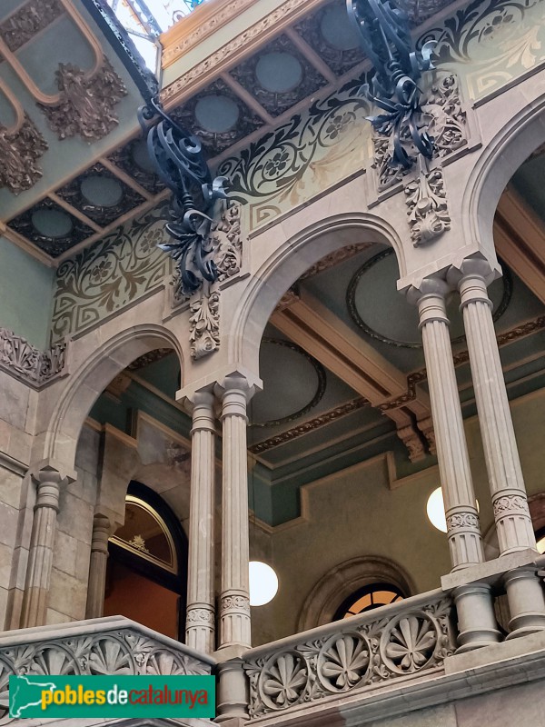 Barcelona - Palau de Justícia. Vestíbul. Planta superior (Foto: Anna Corcoll, 2025) Barcelona - Palau de Justícia. Vestíbul. Planta superior