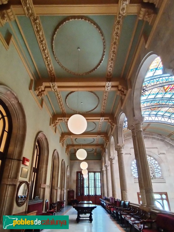 Barcelona - Palau de Justícia. Vestíbul. Planta superior (Foto: Anna Corcoll, 2025) Barcelona - Palau de Justícia. Vestíbul. Planta superior