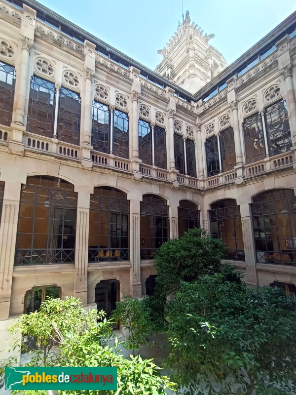 Barcelona - Palau de Justícia. Pati