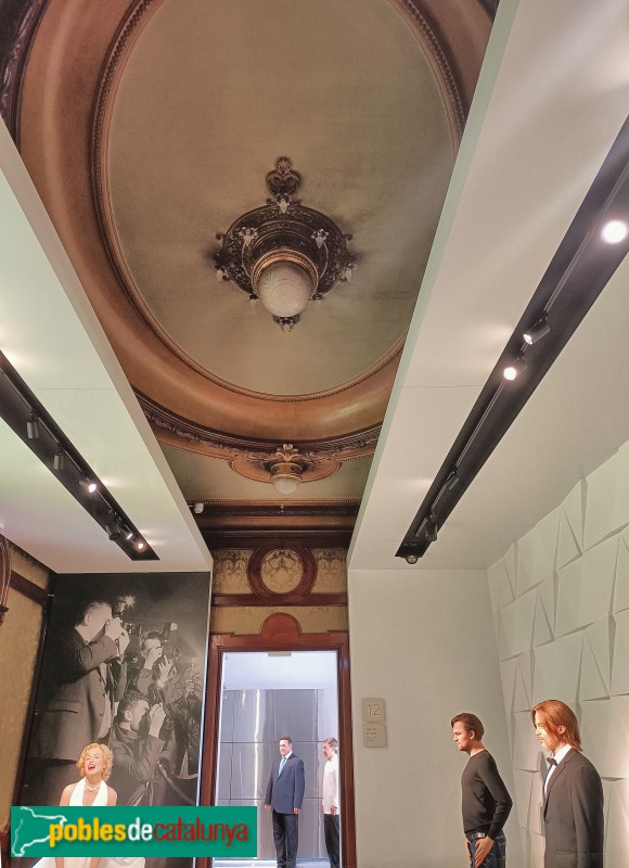 Barcelona - Crèdit i Docks (Museu de Cera)