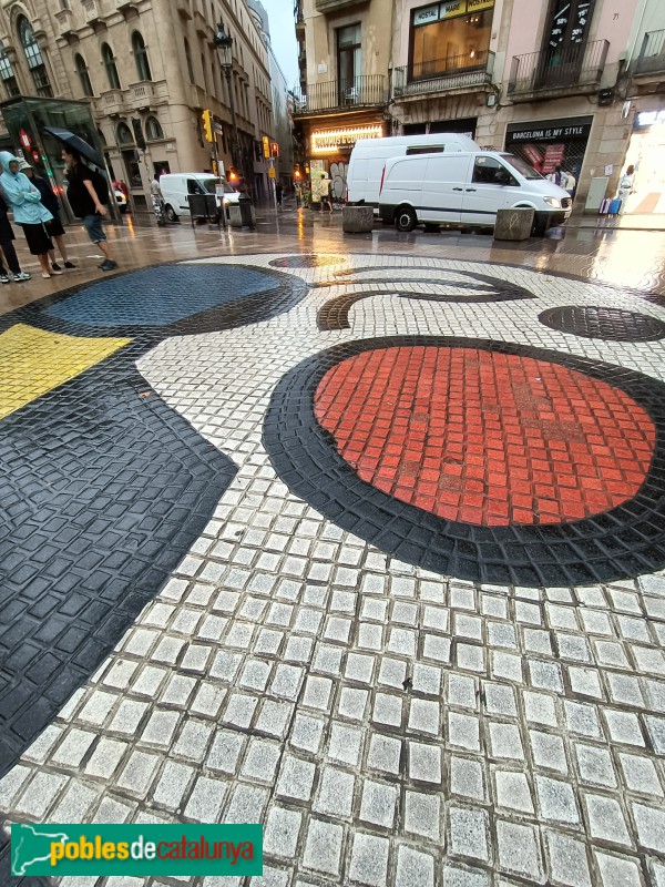 Barcelona - Mosaic del Pla de l'Os (Joan Miró) (Foto: Anna Corcoll, 2024) Barcelona - Mosaic del Pla de l'Os (Joan Miró)