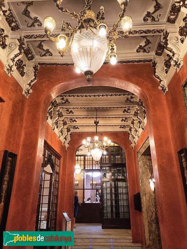 Barcelona - Casa Miralbell (Hotel Nouvel) (Foto: Anna Corcoll, 2024) Barcelona - Casa Miralbell (Hotel Nouvel)