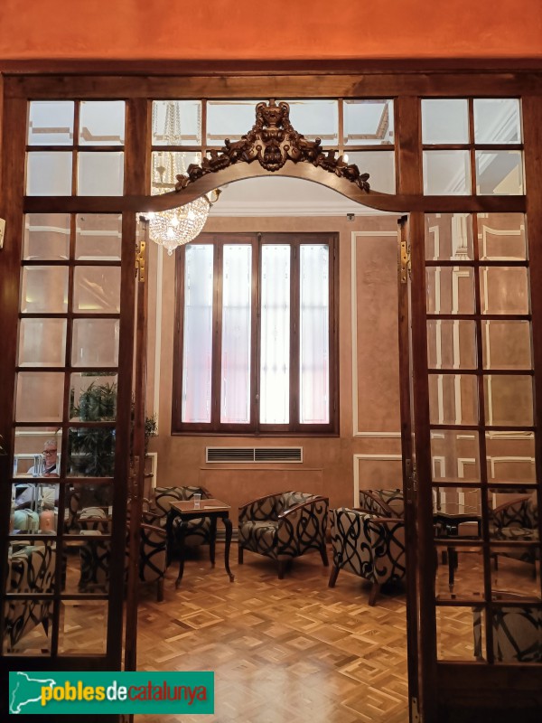 Barcelona - Casa Miralbell (Hotel Nouvel) (Foto: Anna Corcoll, 2024) Barcelona - Casa Miralbell (Hotel Nouvel)