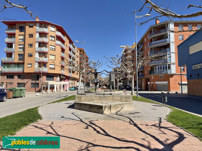 Almacelles - Monument a la Sardana