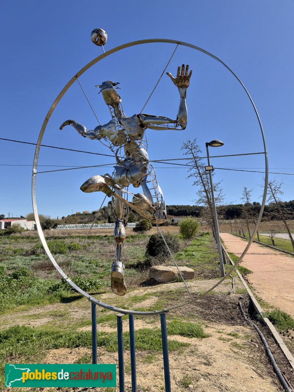 Almacelles - Escultura <i>Victòria</i>
