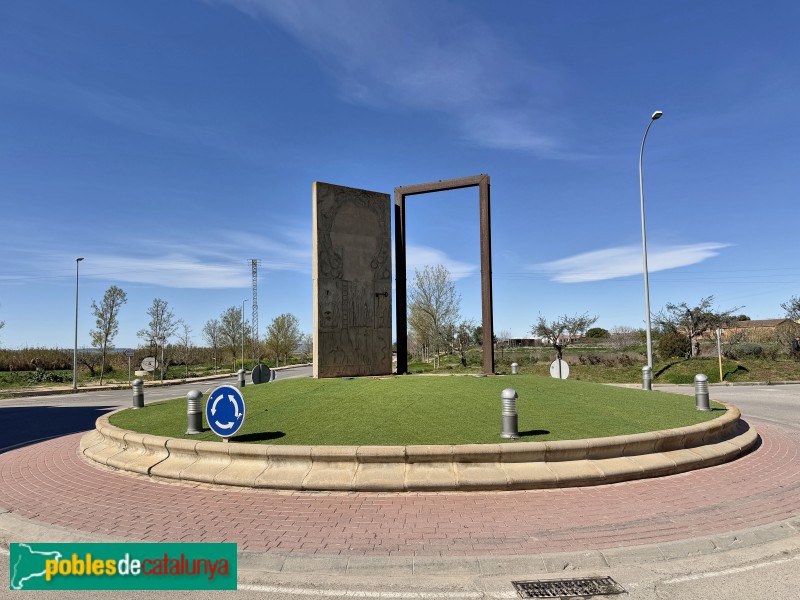 Almacelles - Escultura <i>Porta de Ventafarines</i>