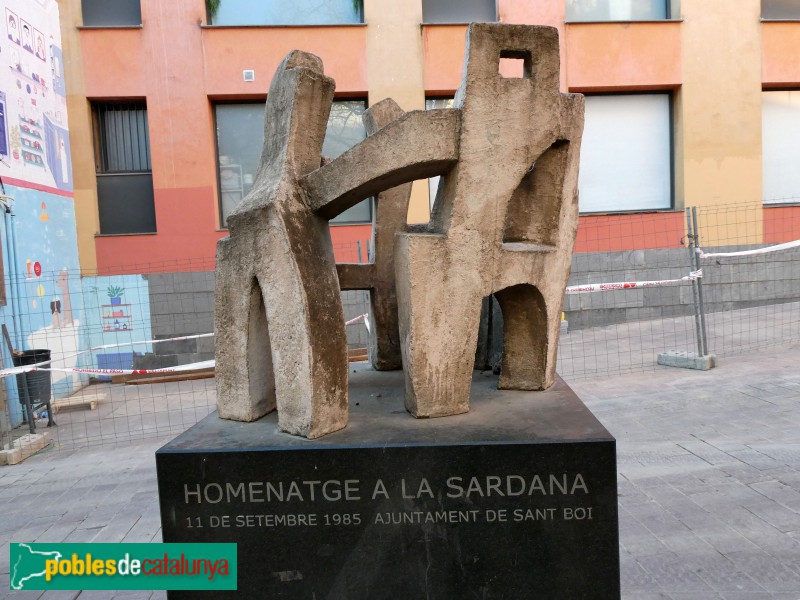 Sant Boi de Llobregat - Escultura <i>Homenatge a la sardana</i>