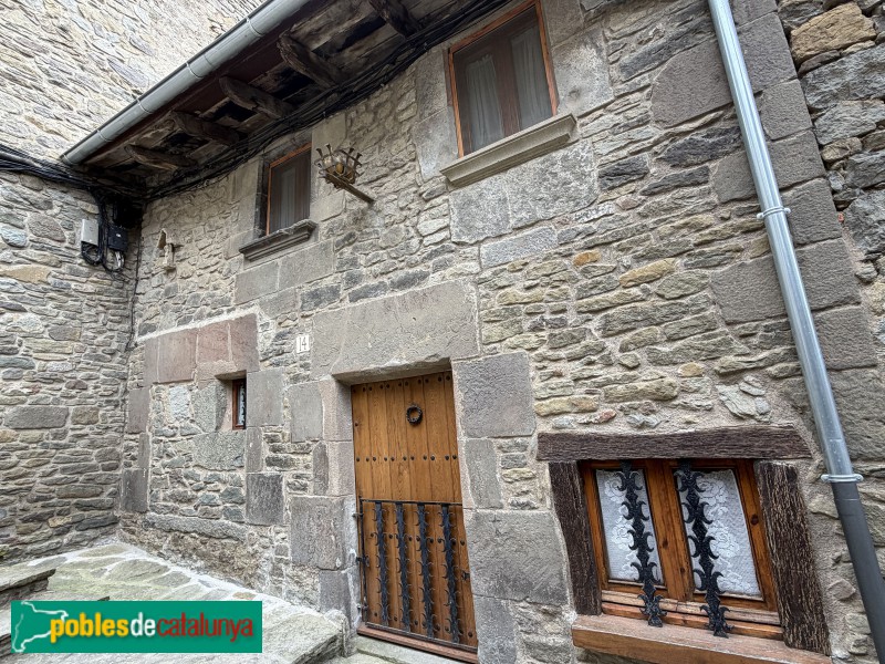 Rupit - Carrer del Fossar, 14 -Can Nap, 1616- (Foto: Albert Esteves, 2026) Rupit - Carrer del Fossar, 14 -Can Nap, 1616-