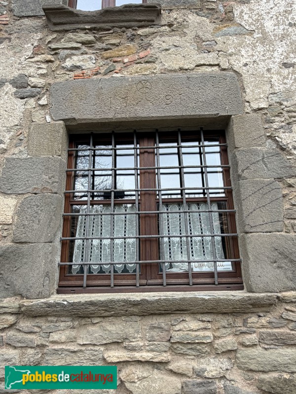 Rupit - Carrer del Coll del Castell (Foto: Albert Esteves, 2026) Rupit - Carrer del Coll del Castell