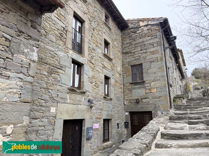 Rupit - Carrer de la Pedrera (Foto: Albert Esteves, 2026) Rupit - Carrer de la Pedrera