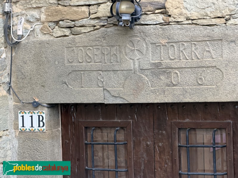 Rupit - Carrer de la Pedrera (Foto: Albert Esteves, 2026) Rupit - Carrer de la Pedrera