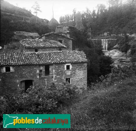 Rupit - Molí del Soler (Foto: <i>Òscar Torras - Arxiu Centre Excursionista de Catalunya-</i>, 1932) Rupit - Molí del Soler