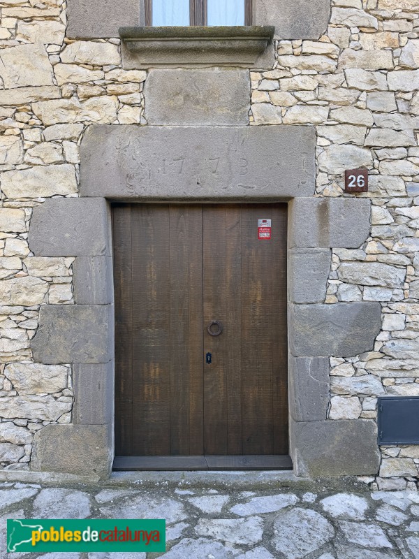 Tavertet - Carrer de Baix. Can Correu (Foto: Albert Esteves, 2026) Tavertet - Carrer de Baix. Can Correu