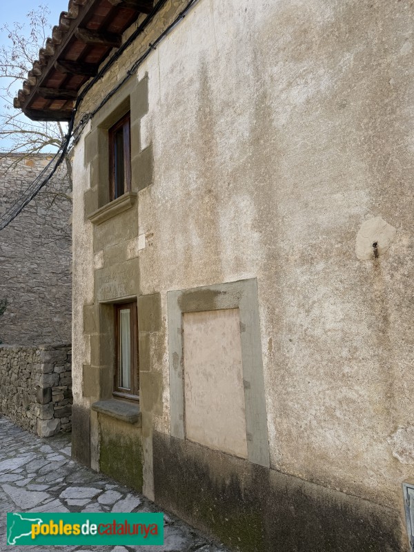 Tavertet - Carrer de Baix. Can Vilar (Foto: Albert Esteves, 2026) Tavertet - Carrer de Baix. Can Vilar
