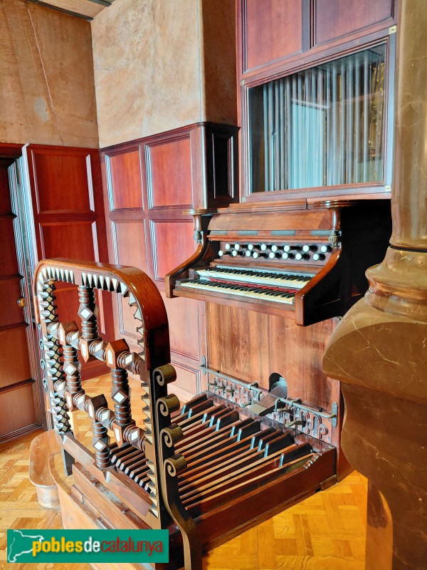 Barcelona - Palau Güell. Consola orgue Aquilino Amezua (Foto: Sergi Suárez, 2026) Barcelona - Palau Güell. Consola orgue Aquilino Amezua
