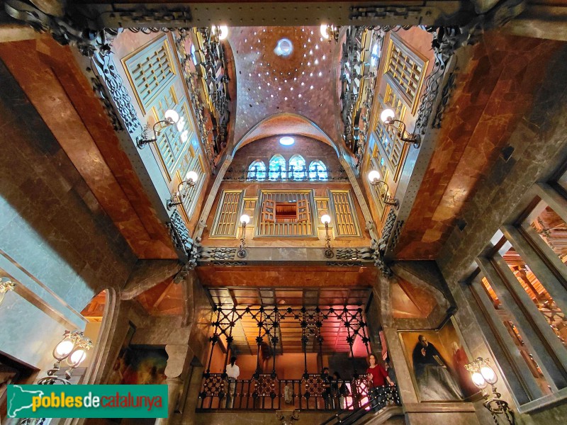 Barcelona - Palau Güell. Cúpula (Foto: Sergi Suárez, 2026) Barcelona - Palau Güell. Cúpula