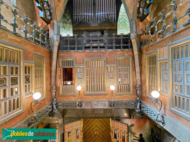 Barcelona - Palau Güell. Visió segon pis. Tubs de l'orgue (Foto: Sergi Suárez, 2026) Barcelona - Palau Güell. Visió segon pis. Tubs de l'orgue