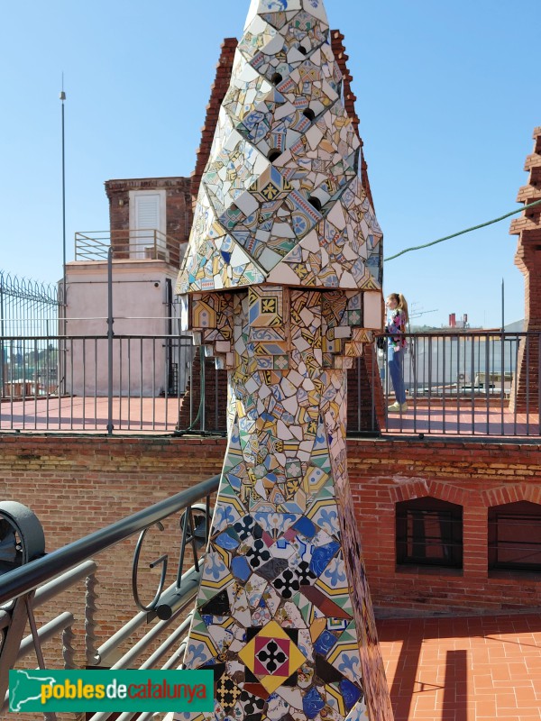 Barcelona - Palau Güell. Xemeneia (Foto: Sergi Suárez, 2026) Barcelona - Palau Güell. Xemeneia