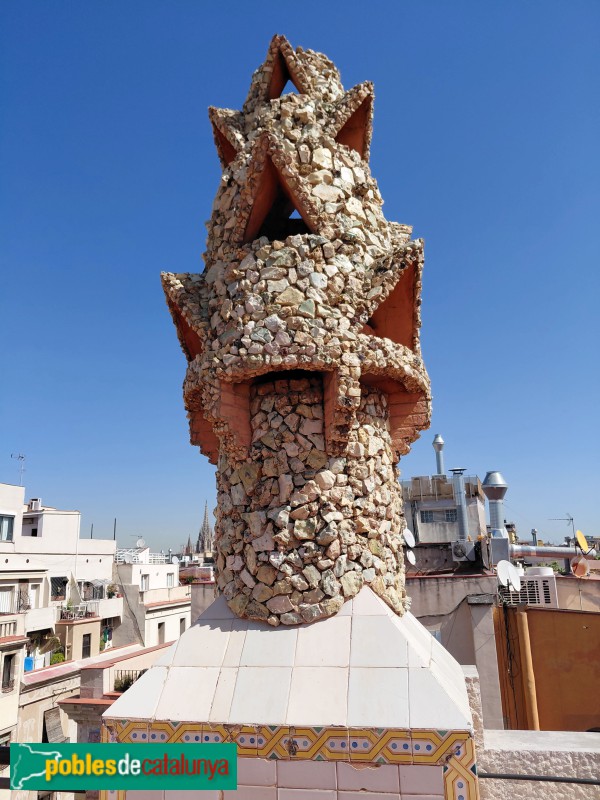 Barcelona - Palau Güell. Xemeneia (Foto: Sergi Suárez, 2026) Barcelona - Palau Güell. Xemeneia