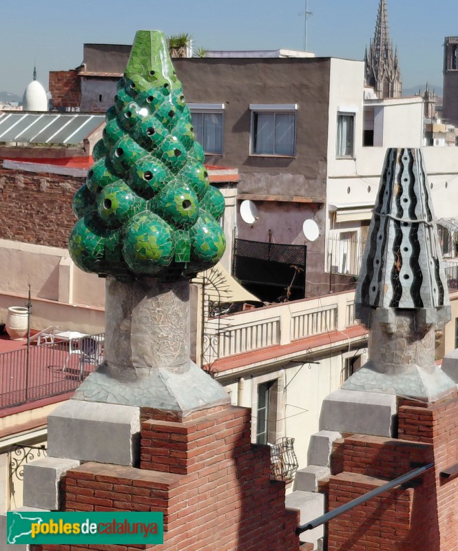 Barcelona - Palau Güell. Xemeneies (Foto: Sergi Suárez, 2026) Barcelona - Palau Güell. Xemeneies