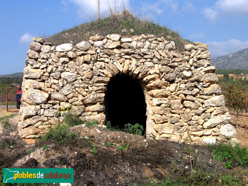 La Bisbal del Penedès - Cabana (Foto: Albert Esteves, 2006) La Bisbal del Penedès - Cabana