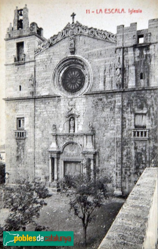 L'Escala - Església de Sant Pere. Postal antiga L'Escala - Església de Sant Pere. Postal antiga