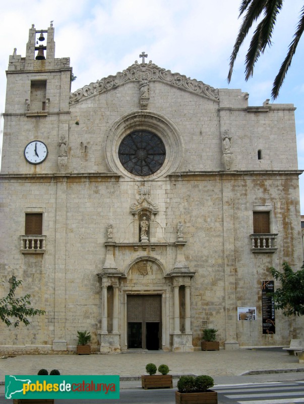 L´Escala - Església de Sant Pere (Foto: Albert Esteves, 2009) L´Escala - Església de Sant Pere