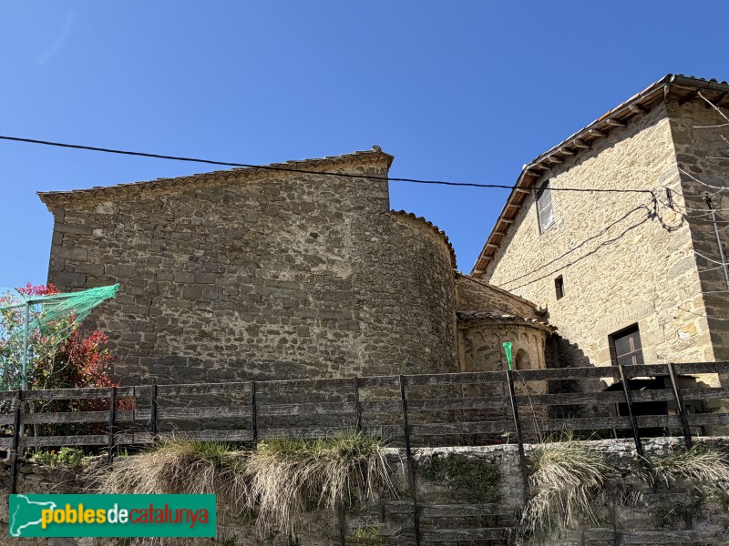 L'Esquirol - Església i rectoria de Sant Julià de Cabrera (Foto: Albert Esteves, 2026) L'Esquirol - Església i rectoria de Sant Julià de Cabrera