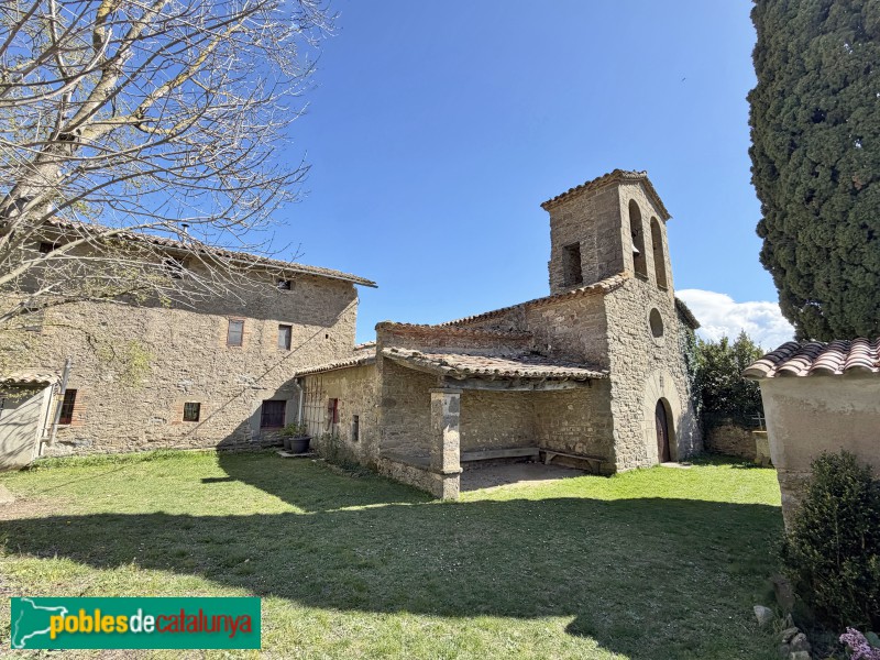 L'Esquirol - Església i rectoria de Sant Julià de Cabrera (Foto: Albert Esteves, 2026) L'Esquirol - Església i rectoria de Sant Julià de Cabrera