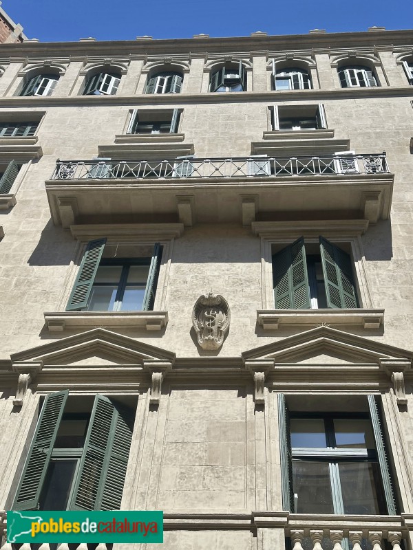 Barcelona - Casal del Metge. Façana posterior