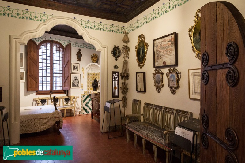 Sitges - Museu Cau Ferrat. Sala i alcova (Foto: José Aguado, 2020) Sitges - Museu Cau Ferrat. Sala i alcova