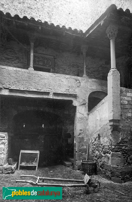 Sant Gregori - Jueria Grossa de Domeny (Foto: <i>Anònima -Arxiu Fotogràfic Centre Excursionista de Catalunya</i>, 1890-1918) Sant Gregori - Jueria Grossa de Domeny