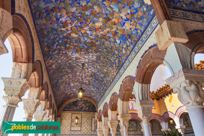 Sitges - Palau Maricel de Terra. Claustre (Foto: José Aguado, 2018) Sitges - Palau Maricel de Terra. Claustre
