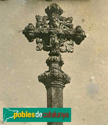 Balenyà - Creu de l'Ajuda (Foto: <i>Arxiu Històric de Santa Maria de Ripoll</i>, 1910-20) Balenyà - Creu de l'Ajuda