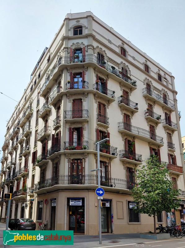 Barcelona - Edifici el Gurugú
